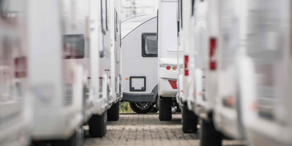 Come preparare il camper per il rimessaggio invernale: guida completa